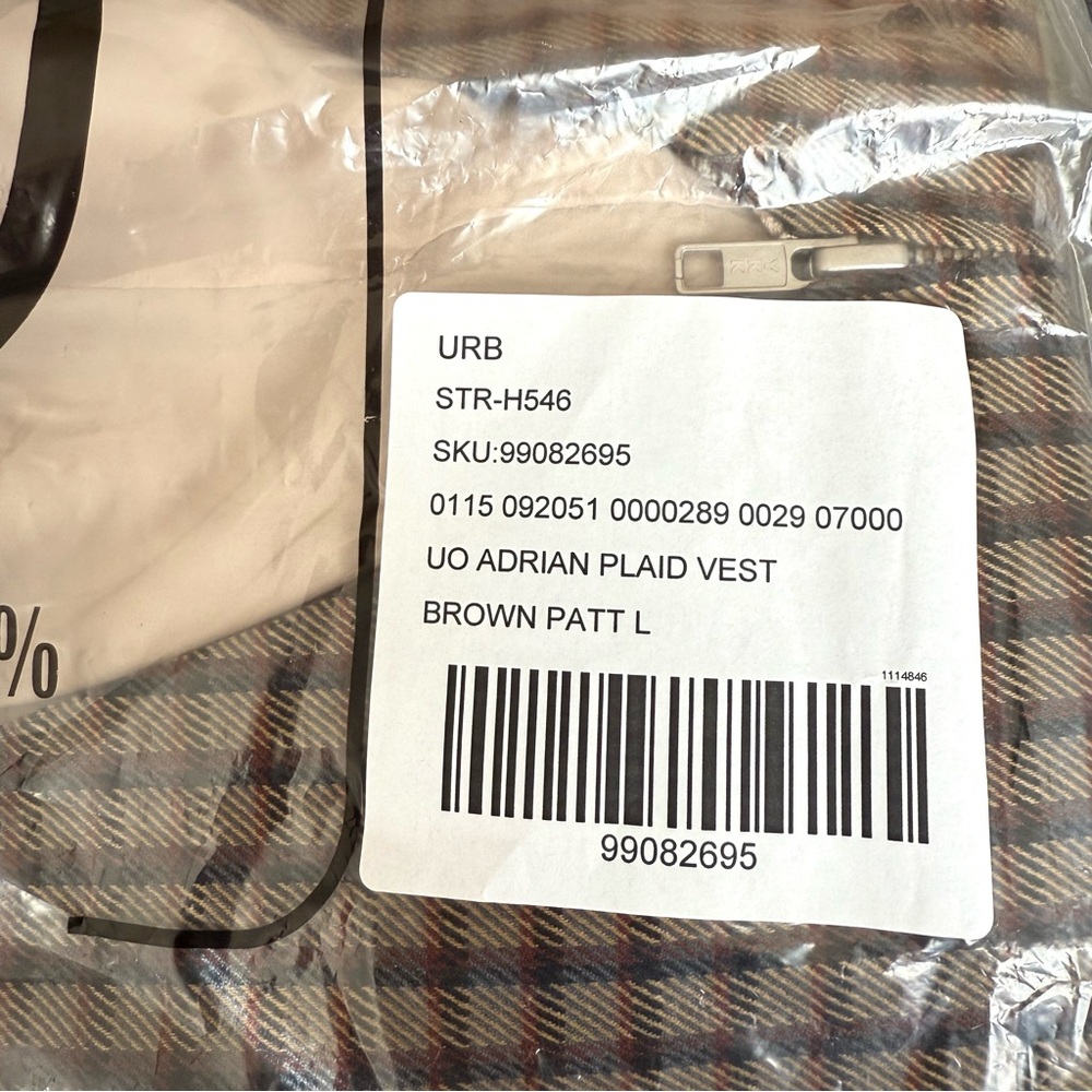 UO Adrian Twill Tailored Vest Top - Picture 9 of 12